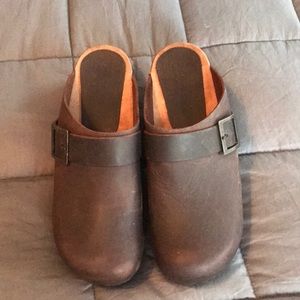 Sanita Wood-Urban Clogs. Size 41. NWOB.